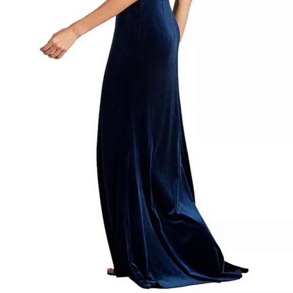 Tadashi Shoji Navy Blue Rose Shoulder Velvet Gown - Picture 4 of 7